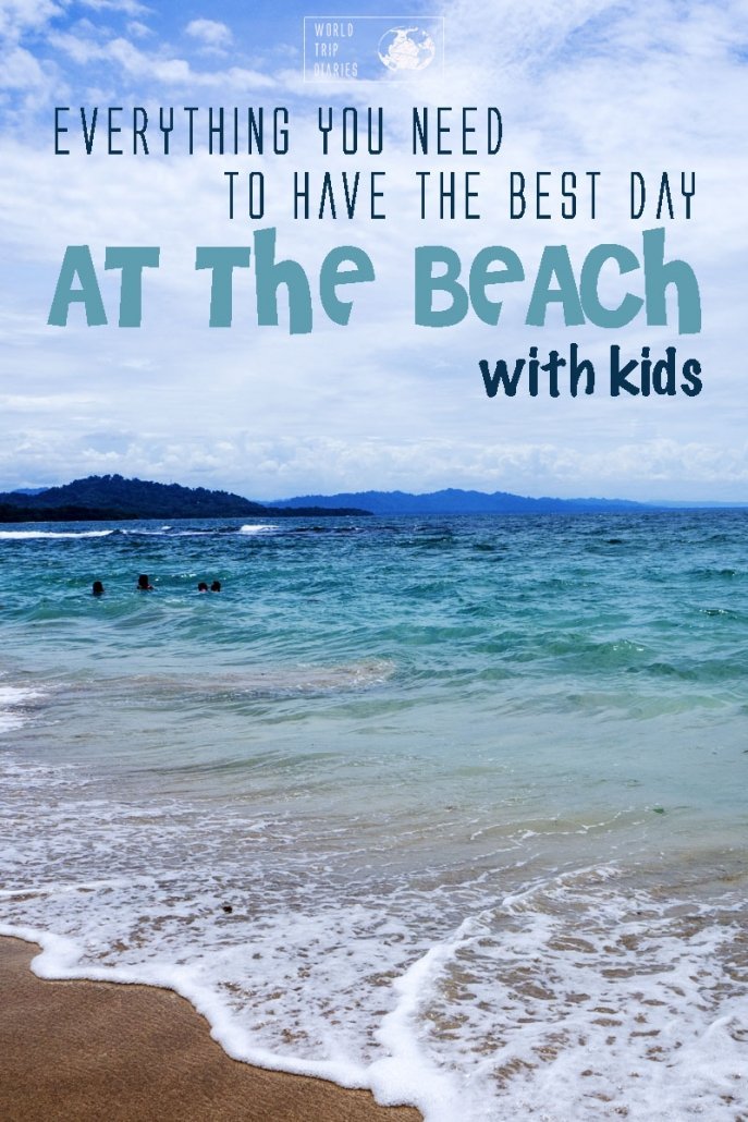 Thinking about having holidays at the beach with the kids? Find out what you need to pack to make the most of it! #travelingwithkids #beach #holidays