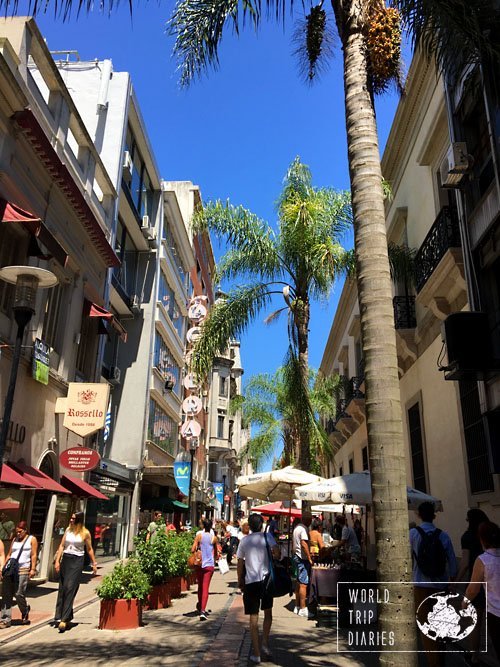 Ciudad Vieja, Montevideo (Uruguay) and its tropical feel. It was an incredible place to walk around and get lost. Perfect for families with kids!