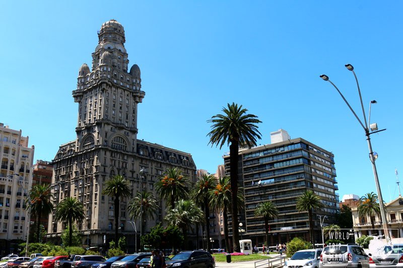 Plaza Independencia, Montevideo, Uruguay and its buildings. 