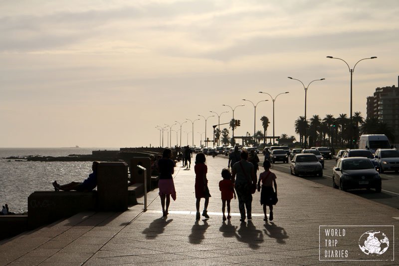 Our family walking at La Rambla, in Montevideo. It's THE thing you must see in Montevideo, besides Ciudad Vieja, of course. 