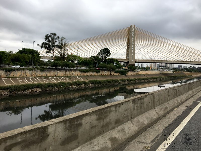 Marginal Tietê (or Tietê River Margins) are one of the most famous roads in São Paulo - highly polluted and often with horrible traffic. 