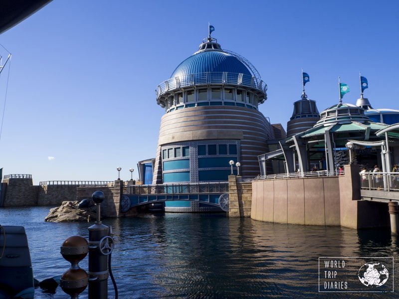 The Marine Institute is new at Disney Sea and it has Nemo & Friends Searider, where you swim around with Nemo and his friends! Adorable ride! Click for more!