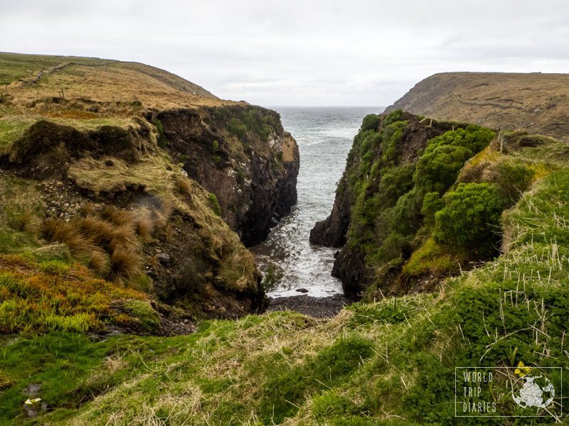 Slea Head Drive, in Ireland, is said to be one of the most beautiful drives in the world. I might believe it... so beautiful!