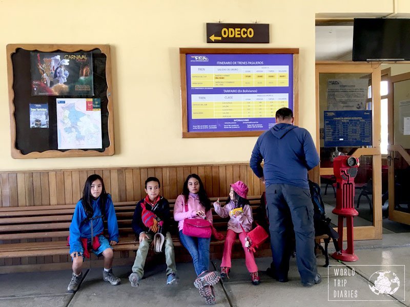 oruro uyuni kids train station